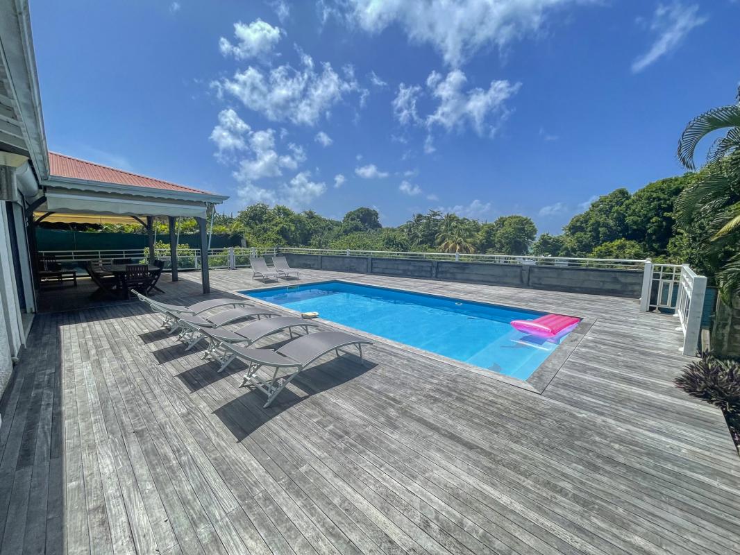 5. Location villa 7 personnes avec piscine au Gosier Guadeloupe_vue mer